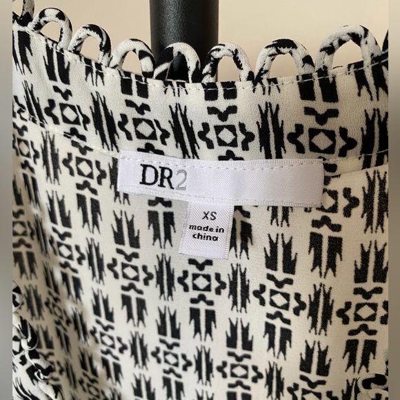 DR2 High-Low Sleeveless Top Oversized XS Black & White - Picture 10 of 13